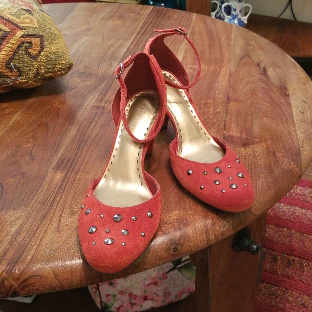 Gianni Bani suede heels
